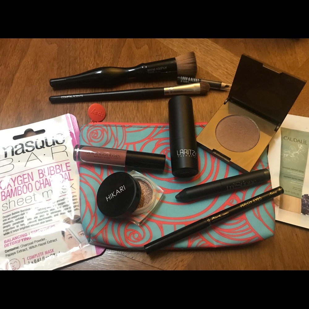 Makeup Bag 4